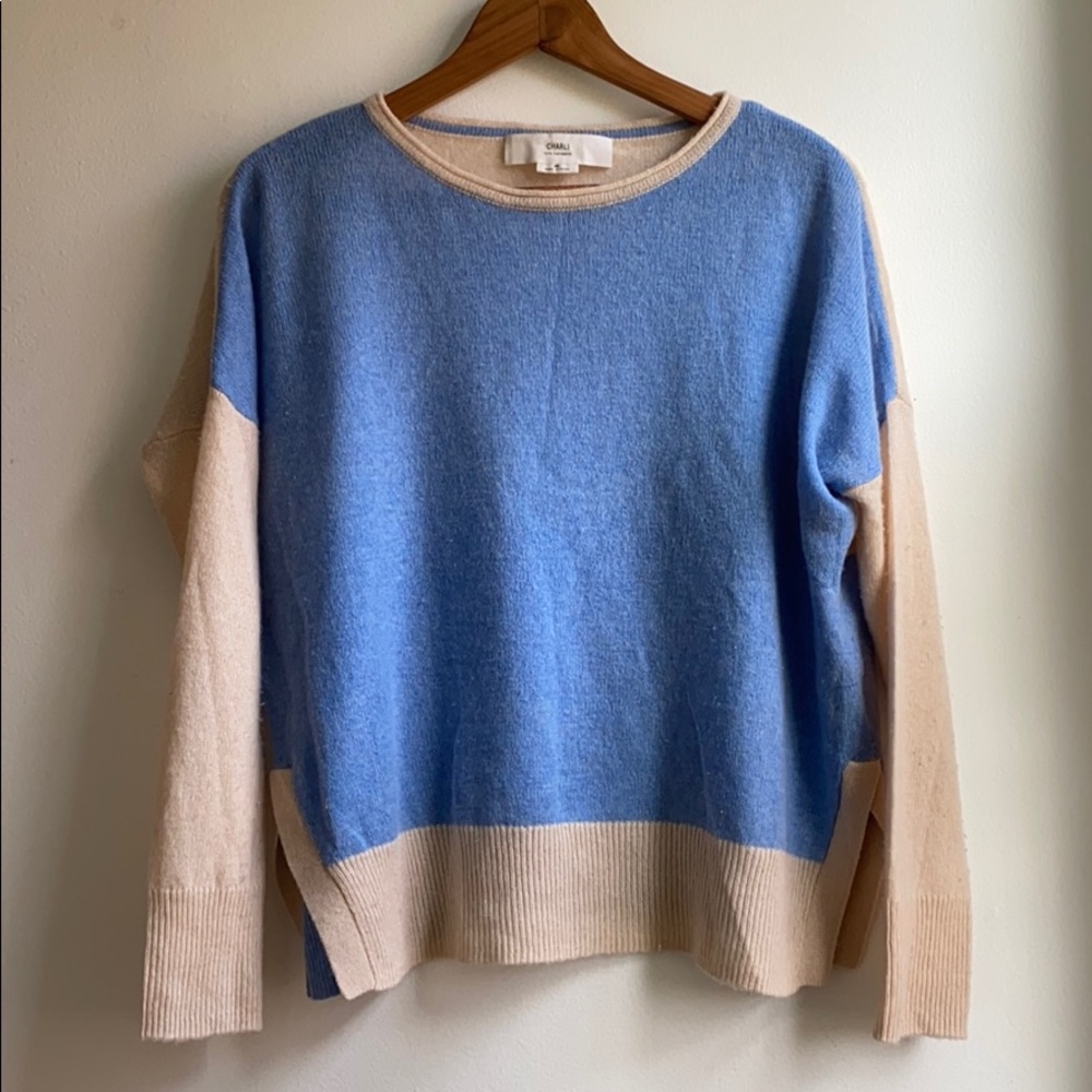 100% blue and tan Cashmere Sweater